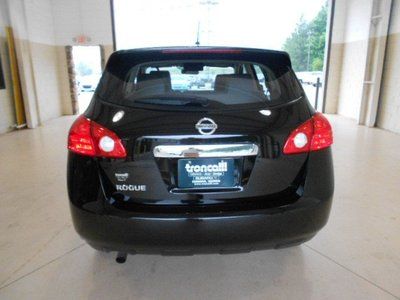 SUV 2.5L CD Front Wheel Drive Tow Hooks Power Steering 4-Wheel Disc Brakes A/C, image 10