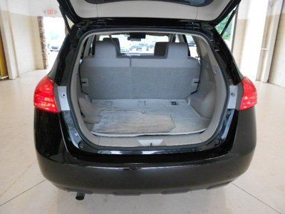 SUV 2.5L CD Front Wheel Drive Tow Hooks Power Steering 4-Wheel Disc Brakes A/C, image 11