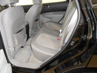 SUV 2.5L CD Front Wheel Drive Tow Hooks Power Steering 4-Wheel Disc Brakes A/C, image 14