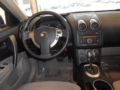 SUV 2.5L CD Front Wheel Drive Tow Hooks Power Steering 4-Wheel Disc Brakes A/C, image 15