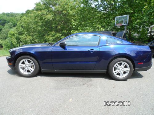 2011 ford mustang base coupe 2-door 3.7l