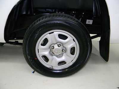 2.7L CD ABS brakes AM/FM radio Ac Brake assist Driver clean white mp3 ipod truck, image 14