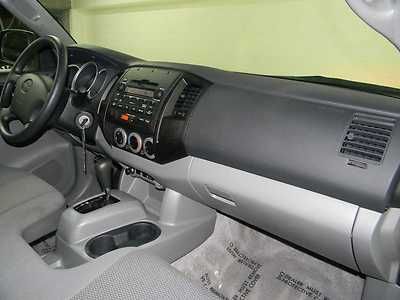 2.7L CD ABS brakes AM/FM radio Ac Brake assist Driver clean white mp3 ipod truck, image 17