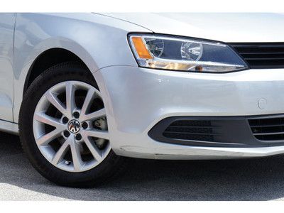 60000 MILE WARRANTY FRESHLY SERVICED NO RESERVE, image 2