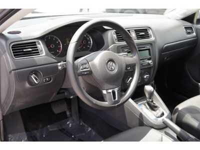 60000 MILE WARRANTY FRESHLY SERVICED NO RESERVE, image 16