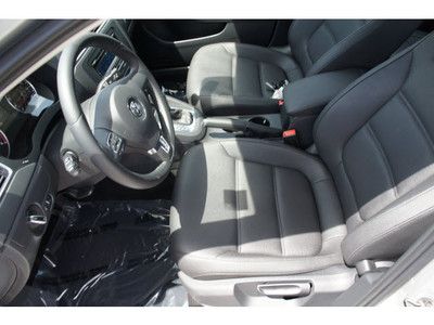 60000 MILE WARRANTY FRESHLY SERVICED NO RESERVE, image 17