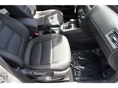 60000 MILE WARRANTY FRESHLY SERVICED NO RESERVE, image 23