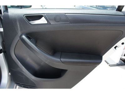 60000 MILE WARRANTY FRESHLY SERVICED NO RESERVE, image 29