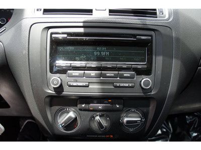 60000 MILE WARRANTY FRESHLY SERVICED NO RESERVE, image 37