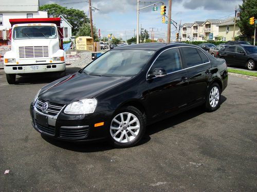 2010 volkswagen jetta 2.5 black leather like new