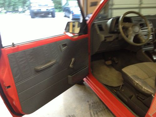 1991 Chevrolet Geo Tracker Auto Air 4x4 soft top, image 6