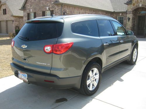 2011 chevrolet traverse lt sport utility 4-door 3.6l