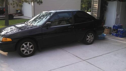 1994 ford escort lx sport hatchback 2-door 1.9l