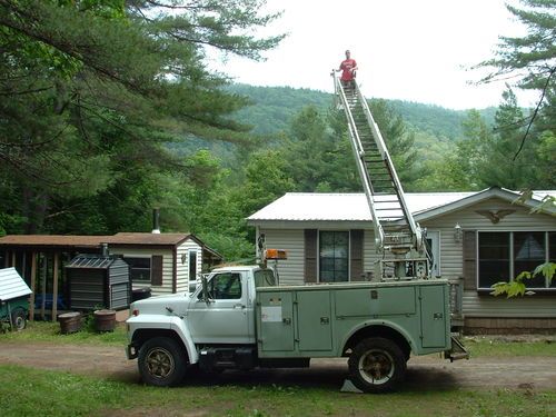 1991 ford f600 bucket truck.