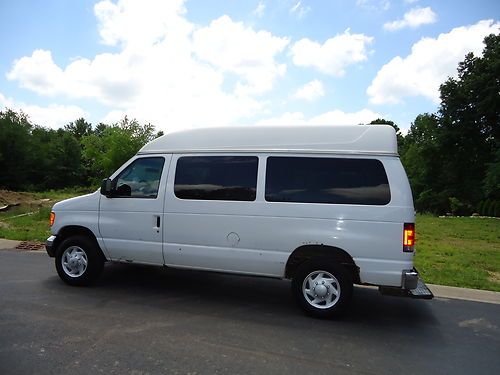 Ford e-series van e-350, wheelchair transportation van