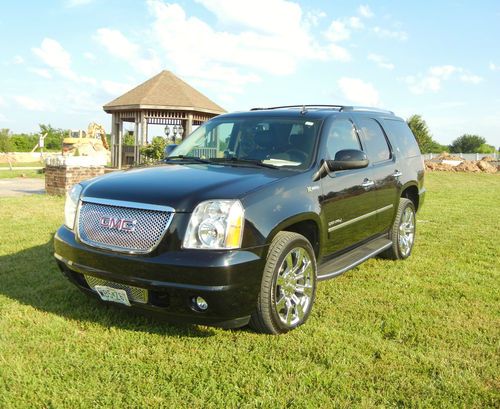 Hybrid - 2010 gmc yukon denali - loaded - one owner - clean carfax