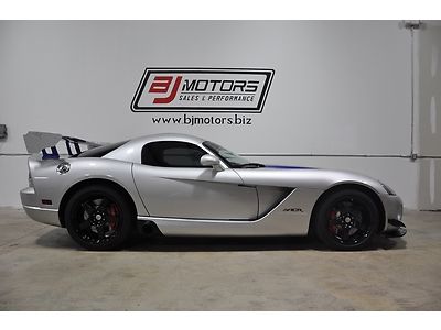 2010 dodge viper acr unique color combination