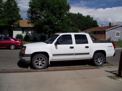 2005 chevrolet avalanche 1500 base crew cab pickup 4-door 5.3l