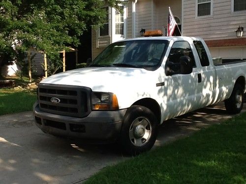 2005 ford f-250 super duty xl extended cab pickup 4-door 5.4l