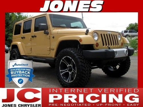 2013 jeep wrangler unlimited 4wd sahara with lift kit/custom wheels/tires dune