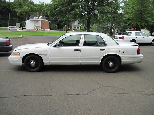 2007 ford crown victoria police interceptor sedan 4-door 4.6l