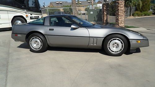 1986 chevrolet corvette base hatchback 2-door 5.7l