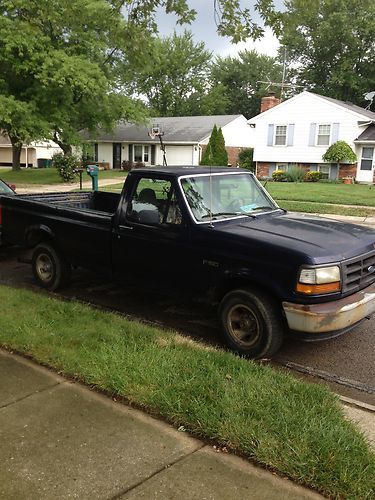 1995 ford f-150 xl standard cab pickup 2-door 4.9l