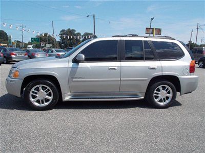 2006 gmc envoy denali 4wd navigation dvd chrome wheels clean car fax best price!