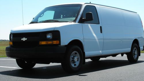 08 chevy g3500 extended length cargo van* duramax diesel *racks&amp;bins* no reserve