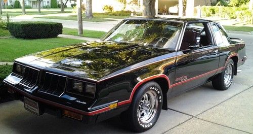 1984 oldsmobile cutlass calais hurst coupe 2-door 5.0l