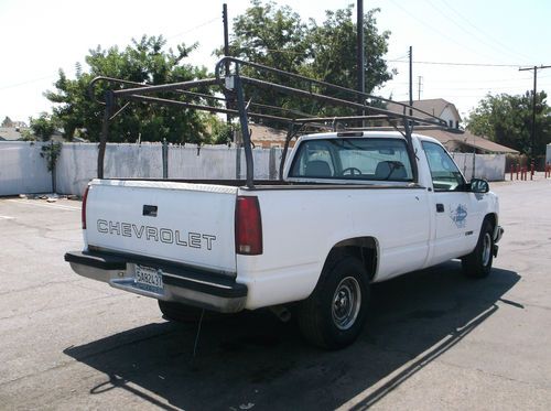 1995 Chevy Truck, NO RESERVE, image 2