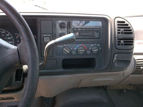1995 Chevy Truck, NO RESERVE, image 3