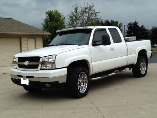 2004.5 chevrolet 2500hd lly duramax - lots of extras!!