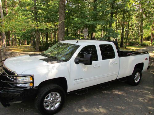 3500HD, 4WD, LTZ, 11k miles, accident free, duramax diesal, many extras,, US $52,900.00, image 19