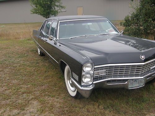 1967 cadillac fleetwood limo   very nice shape