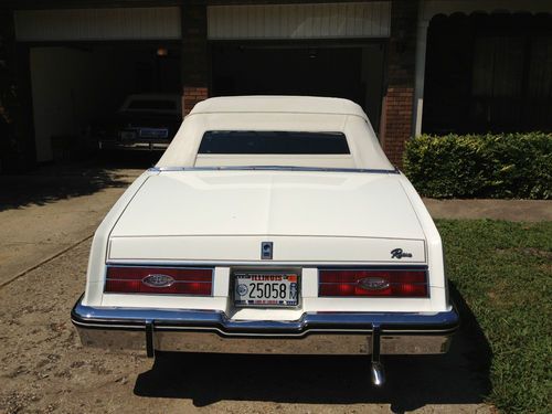 1985 Buick Riviera Convertible, image 4
