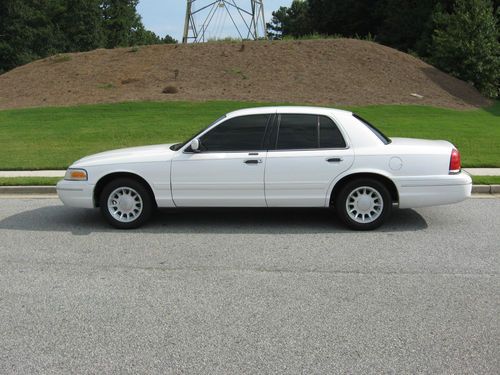 2000 ford crown victoria lx sedan 4-door 4.6l