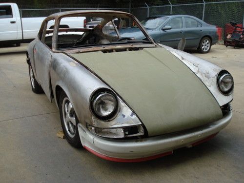NO RESERVE 1970 Porsche 911 T 2.2L Project, image 3