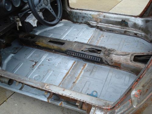 NO RESERVE 1970 Porsche 911 T 2.2L Project, image 12