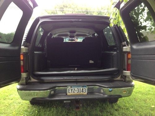 2001 Chevrolet Suburban 1500 LS Sport Utility 4-Door 5.3L, US $3,000.00, image 2