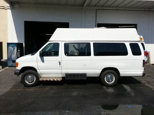 Ford e-series 2006  medical transport handicap wheelchair van with lift ramp