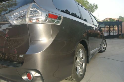 Toyota sienna 2012 se 3.5 v6 leather dvd fwd camera back up 8 passenger 19 wheel