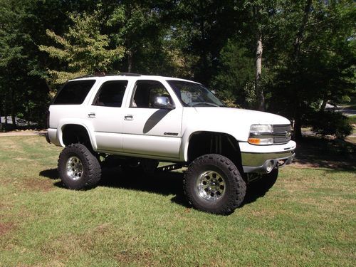 2001 chevrolet tahoe ls sport utility 4-door 5.3l