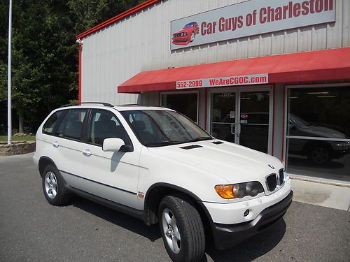 Bmw x-5, 3.0 six cylinder, awd, superb condition, hwy miles coldest air in charl