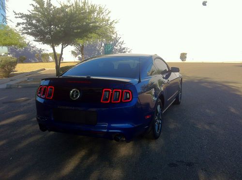 2013 Ford Mustang Coupe 3.7l V-6 Automatic, image 4