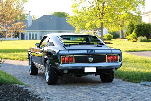 1970 FORD MUSTANG MACH1 BEAUTIFUL RAVEN BLACK CLASSIC RESTOMOD, image 2