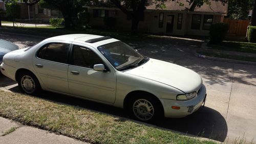 1995 infiniti j30 base sedan 4-door 3.0l