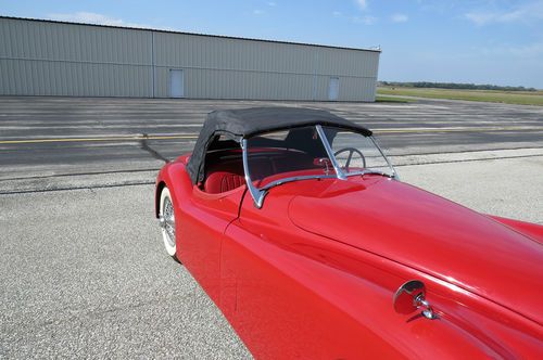 1954 Jaguar XK120 Roadster, image 16