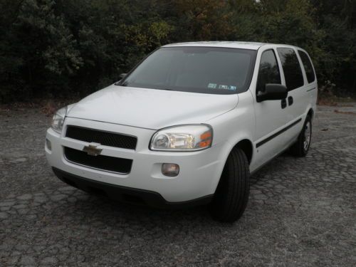 2008 chevrolet uplander cargo - dual doors - bin package - fully serviced!!!