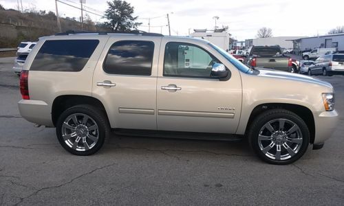 2011 Chevrolet Tahoe LT Sport Utility 4-Door 5.3L, image 4